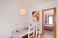 Los Estanques 0*, Colònia de Sant Jordi